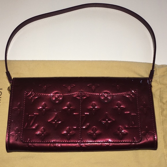 Louis Vuitton Amarante Monogram Vernis RossmoreBag - Picture 2 of 8